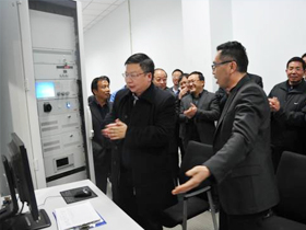 ������ϣ������ΰ�ײ�����YNF40���������ֳ�����