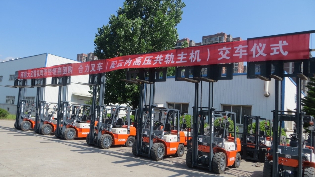 ȫ������  �������� �����Ĵ�Э��?��������15̨ΰ�ײ�����Э���泵Բ������